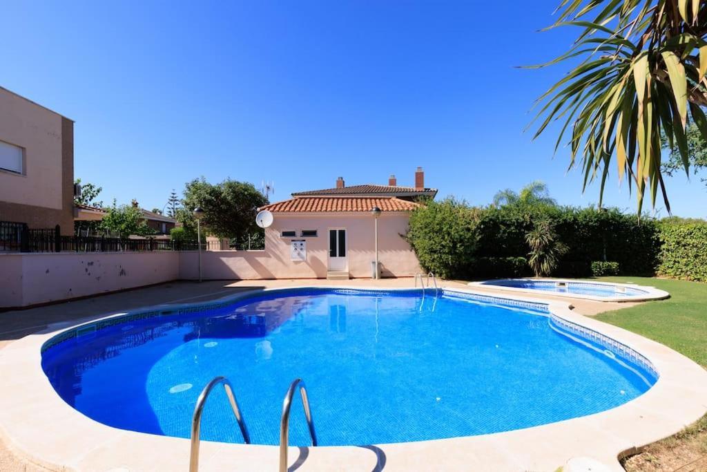 Adosado Con Jardin En Los Xalets De Salou Buitenkant foto